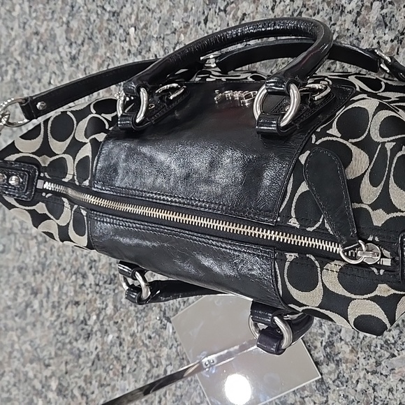 Coach Ashley Signature Satchel - Picture 12 of 16